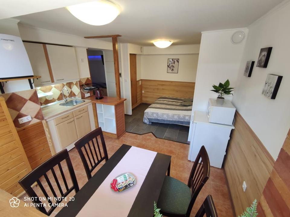 Fuered Apartmanhaz Appartement Balatonfüred Buitenkant foto