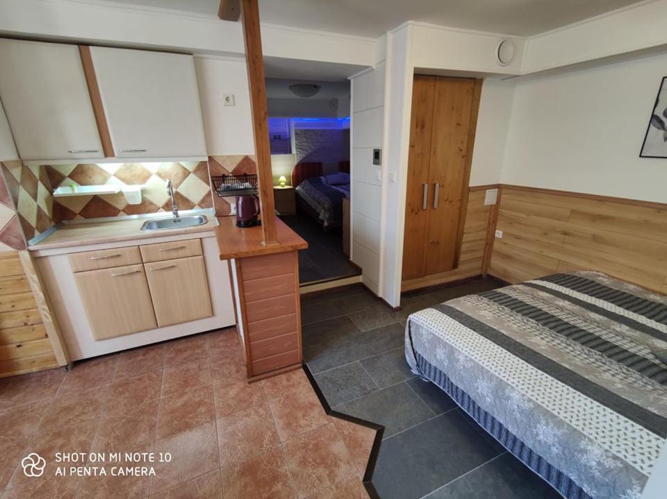 Fuered Apartmanhaz Appartement Balatonfüred Buitenkant foto