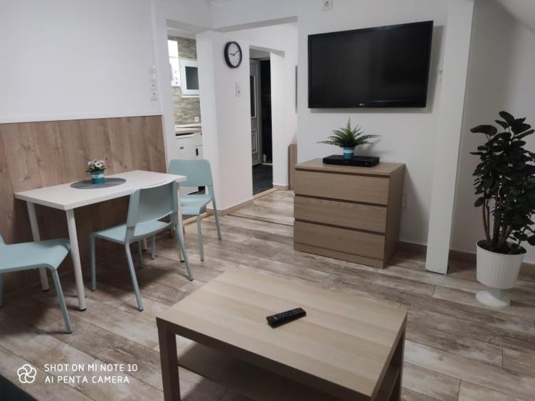 Fuered Apartmanhaz Appartement Balatonfüred Buitenkant foto